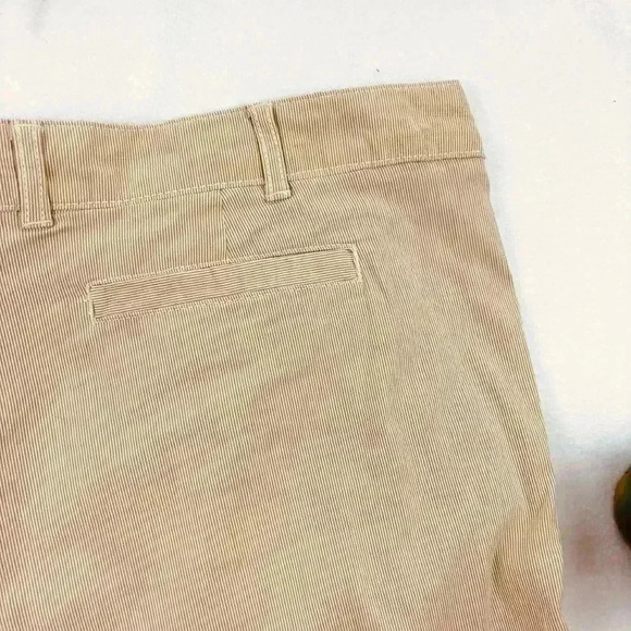 NWT G.H. Bass Co Tan Pinstripe Stretch Long Bermuda Chino Walking Short Size 14 - Picture 8 of 14